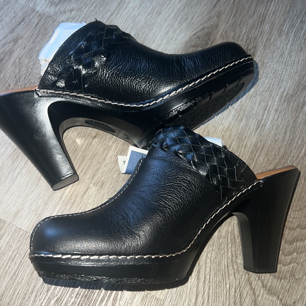 Sofft leather heel mule